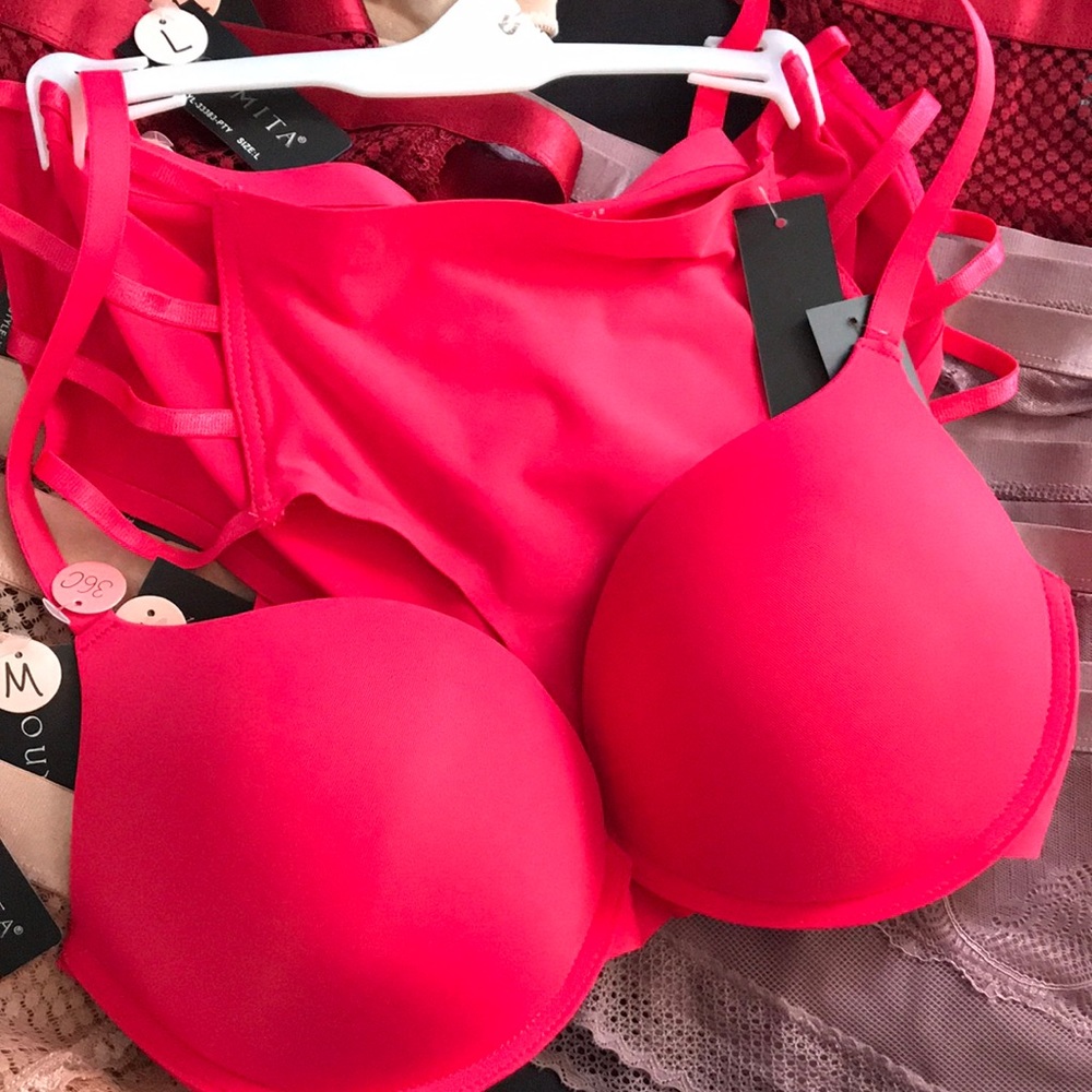 36C Bra & Medium Panty Set